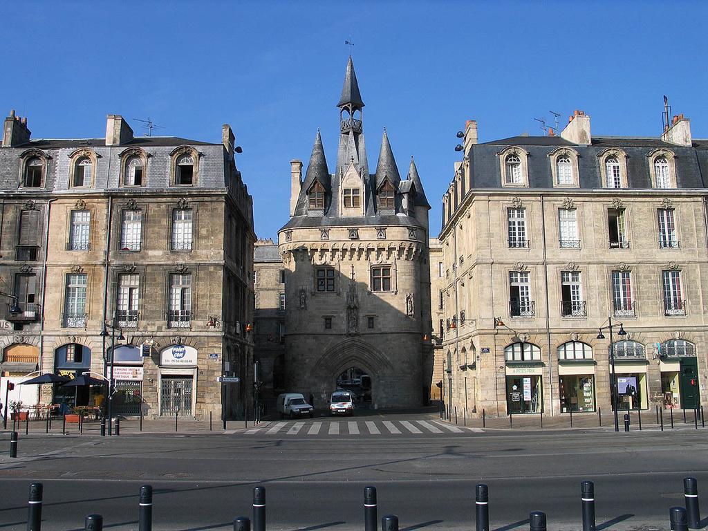 Ausone Beautiful Loft Apartment In Historical Center + Terrace And Parking Bordeaux Exterior foto